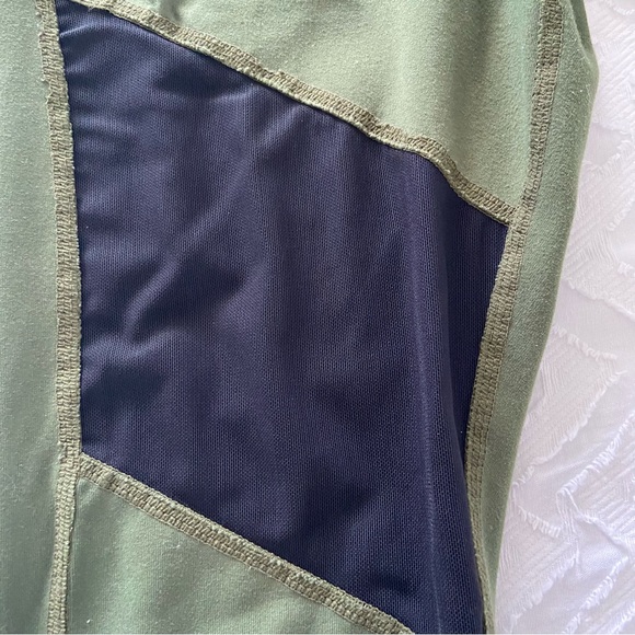 The Barre Code 7/8 Leggings High Panel Mesh Army Green medium - Picture 3 of 8